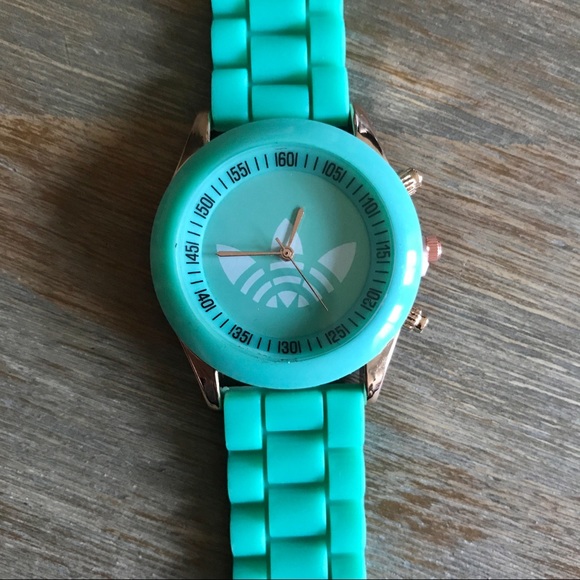Mint Adidas Watch NWOT - Picture 3 of 4